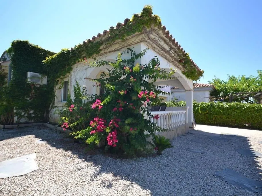 Holiday home Viamar Villa Riumar